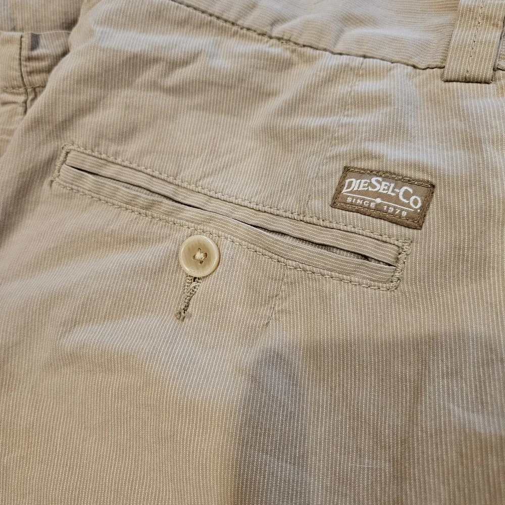 Diesel Men's Chi-Reg Slim Fit 28 Pants Trousers Desert Tan Pinstripe